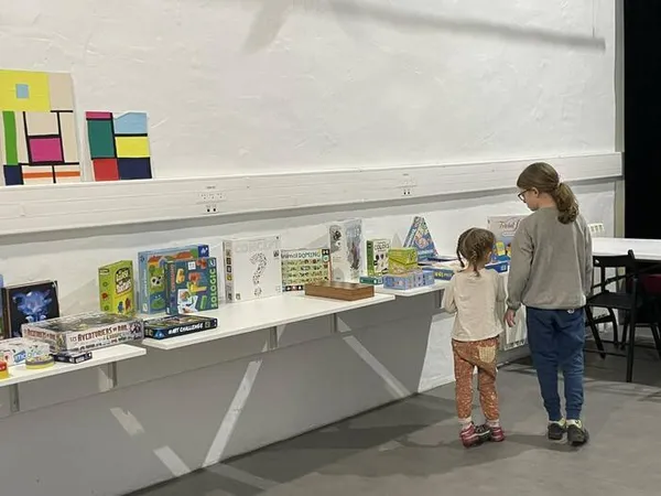Visite libre de l'accrochage, musée numérique, VR & jeux de société autour des musées