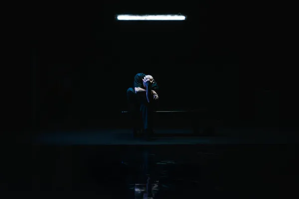 "Plier" - Cie Virgule