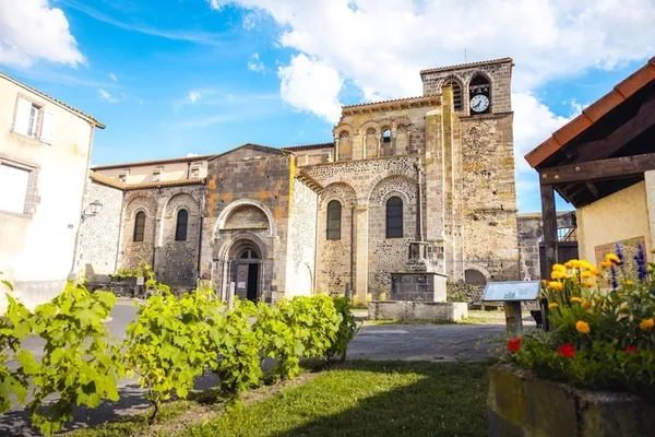 VISITE DU SITE CLUNISIEN : L'ABBAYE DE MOZAC