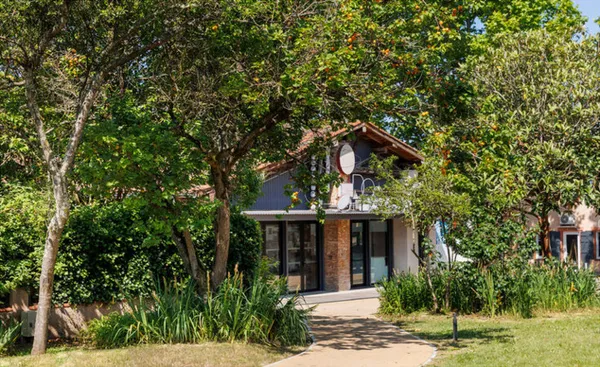 Balade contée à la découverte du canal du Midi et de la Maison Salvan avec escale musicale