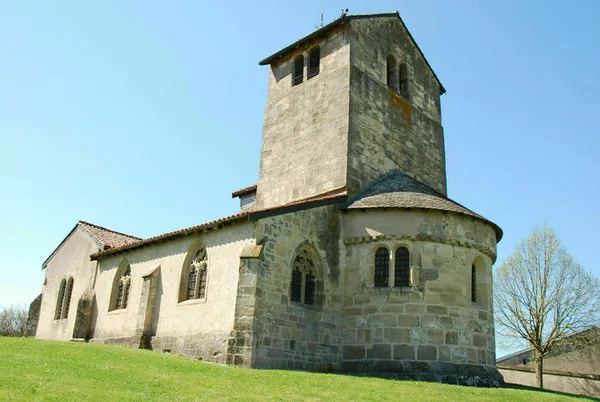 Visite d’une église romane datant du XIIᵉ siècle