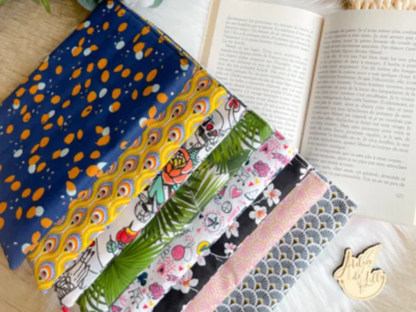 Atelier couture - pochette à livres