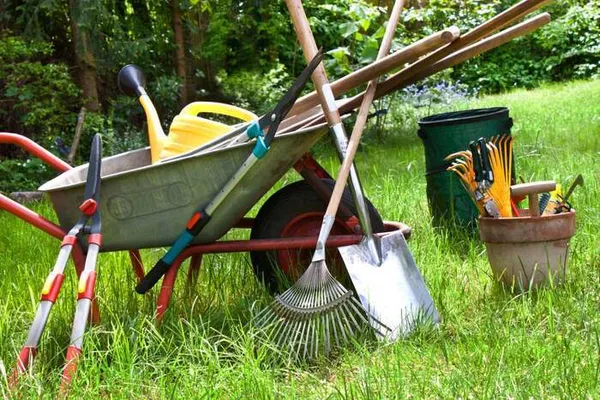 Ateliers "Répare tes outils !" et "Fabrication d'outils"