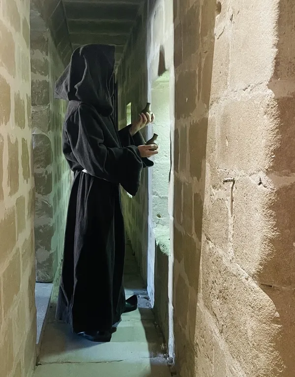 Dans la Tour de l'empoisonneur
