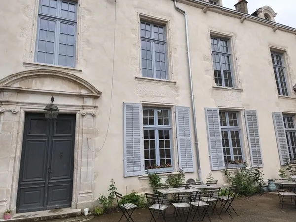 Rétrospective photographique de la renaissance de l'ancienne école Sainte-Marie