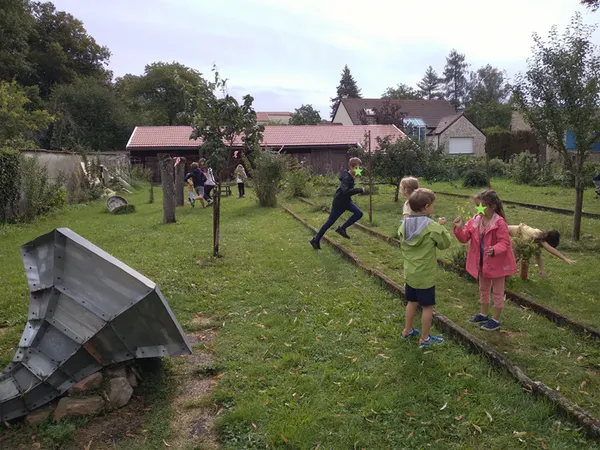 Découverte sensorielle du Jardin du luthier et de l'atelier des Frères Gérôme