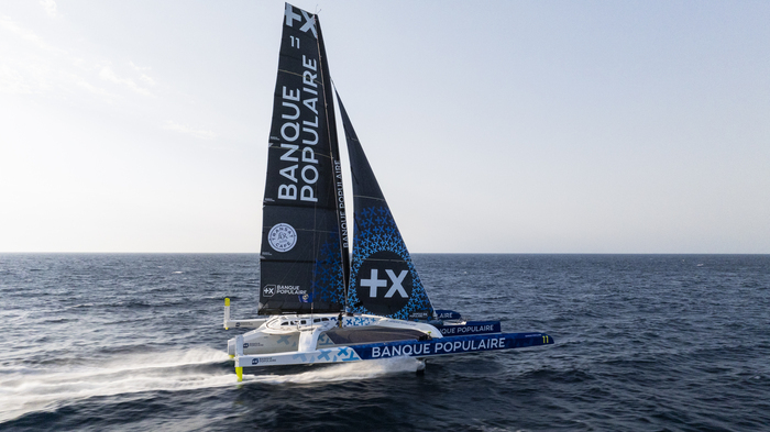 Découvrez le maxi trimaran Banque Populaire en escale à Bordeaux !
