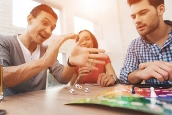 Soirée jeux de société Adultes