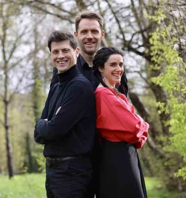 Représentation musicale par Mathilde Kohn, Romain Champion et Baptiste Jore, chanteurs lyriques