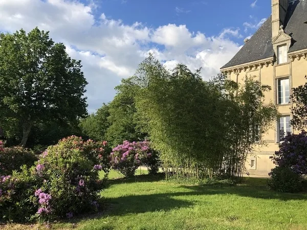 Promenade dans le parc du château de Keronic