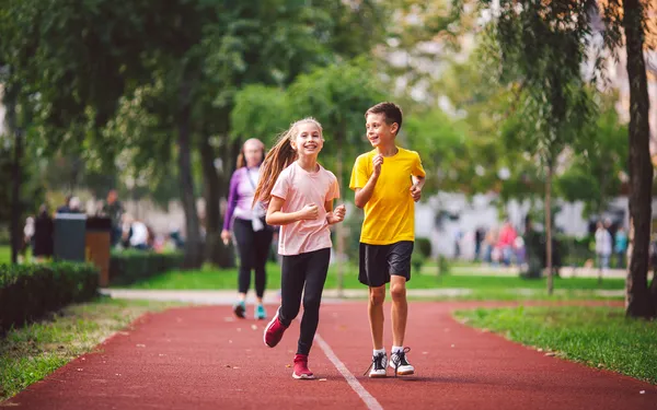 Paris sport familles : éveil gymnique au centre sportif Jacqueline Auriol