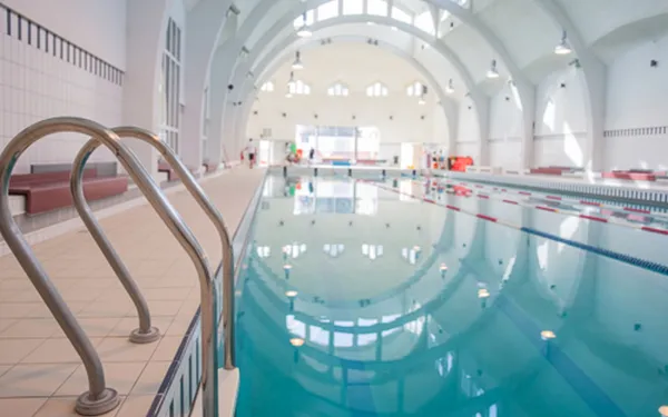 Cet été, faites le plein d’activités à la piscine de la Butte aux Cailles !