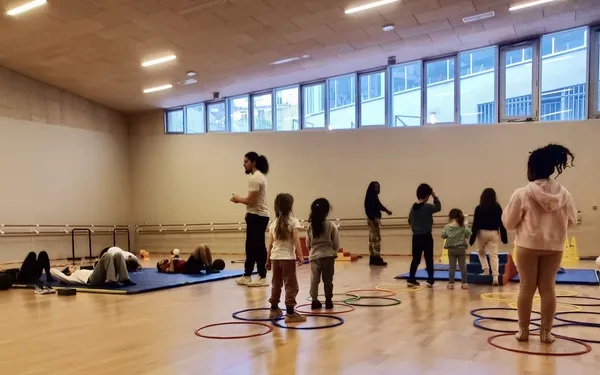 Paris sport familles : Motricité (enfants) et renforcement (adultes) au centre sportif Charles Mildé