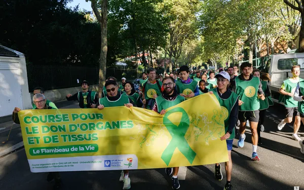 Course solidaire 8 km : le flambeau de la vie entre Clichy et Paris