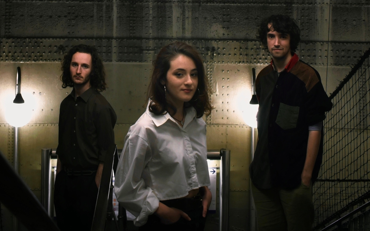 BETTINA MARTINEZ TRIO