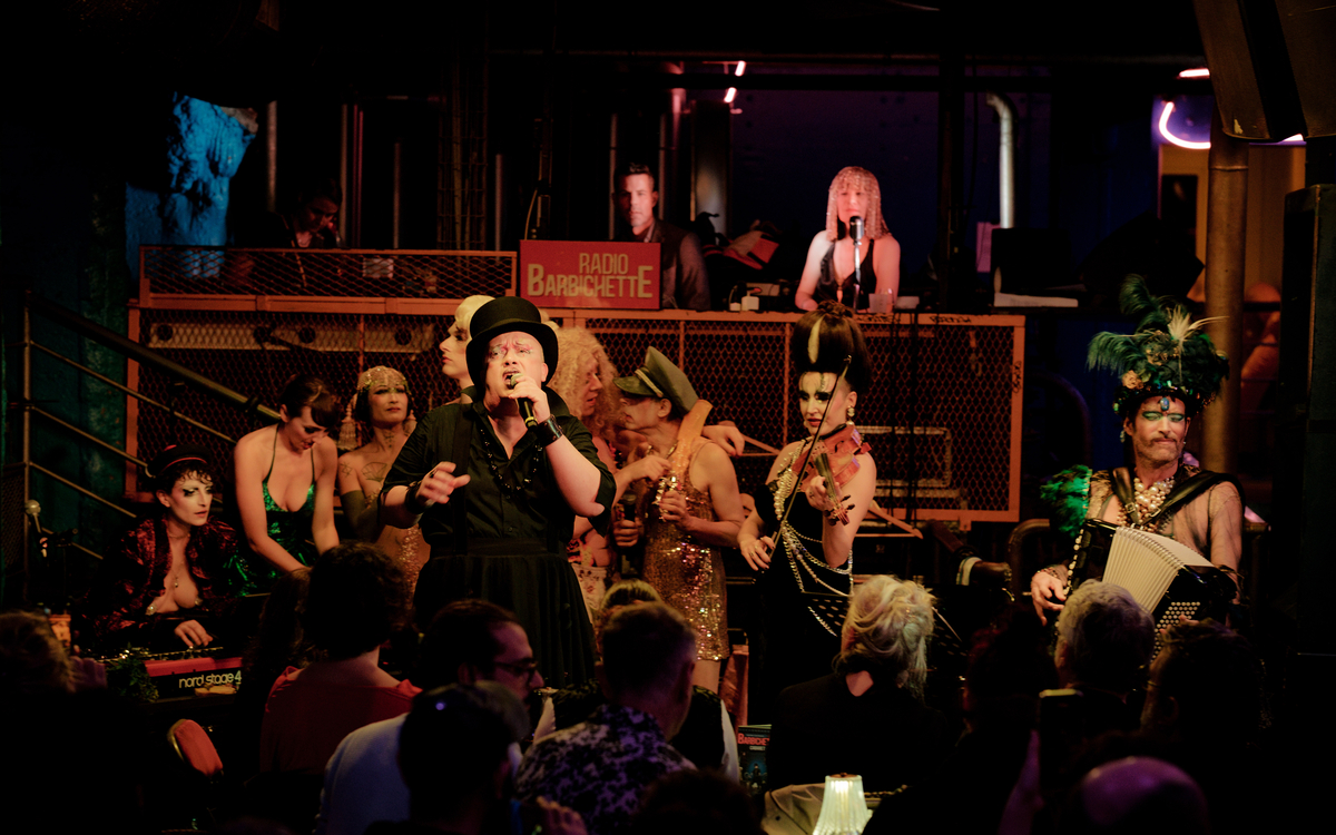 Le fameux cabaret de « La Barbichette » est à La Machine du Moulin Rouge en décembre !