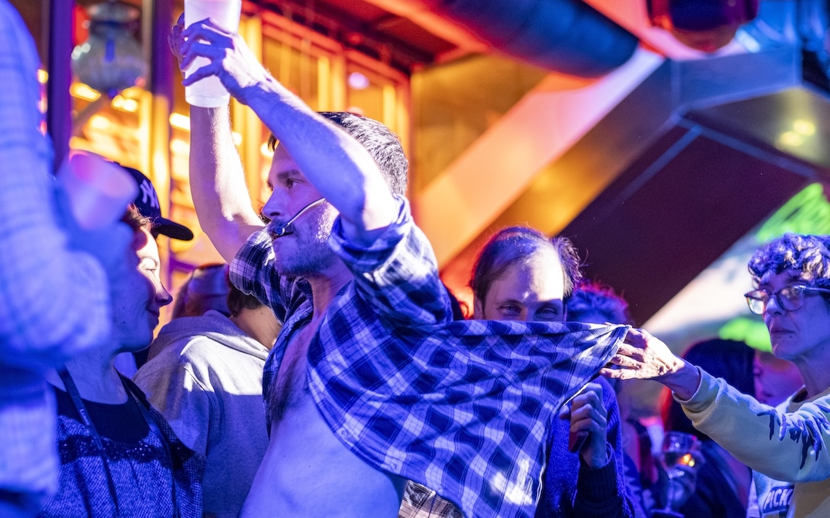 « Je sors ce soir », au Dock B avec Yaël Ohayon & DJ IXPÉ