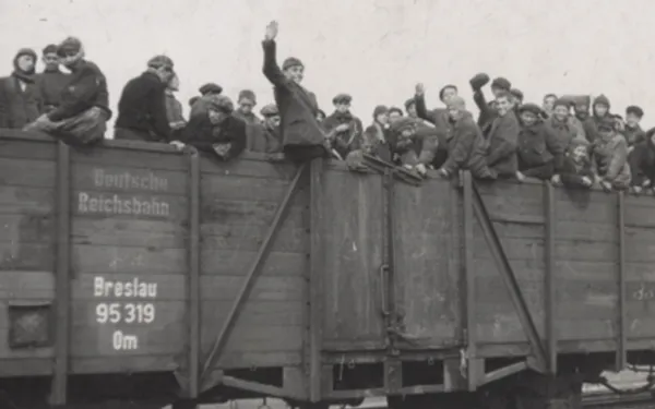 La fin de la Shoah. Survivre, témoigner, juger