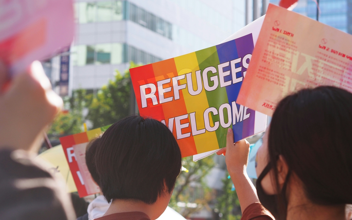 Table ronde :
« Queers en exil : quel accueil ? »