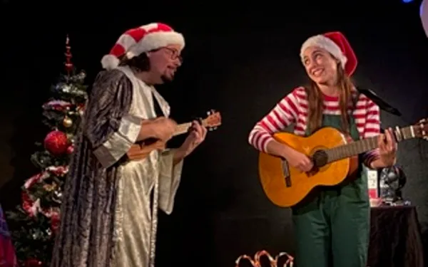 L'étrange Noël du magicien, le spectacle jeune public à ne pas louper au Funambule Montmartre.