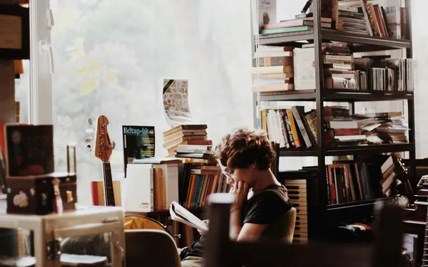 Le livre est mort, vive le livre !