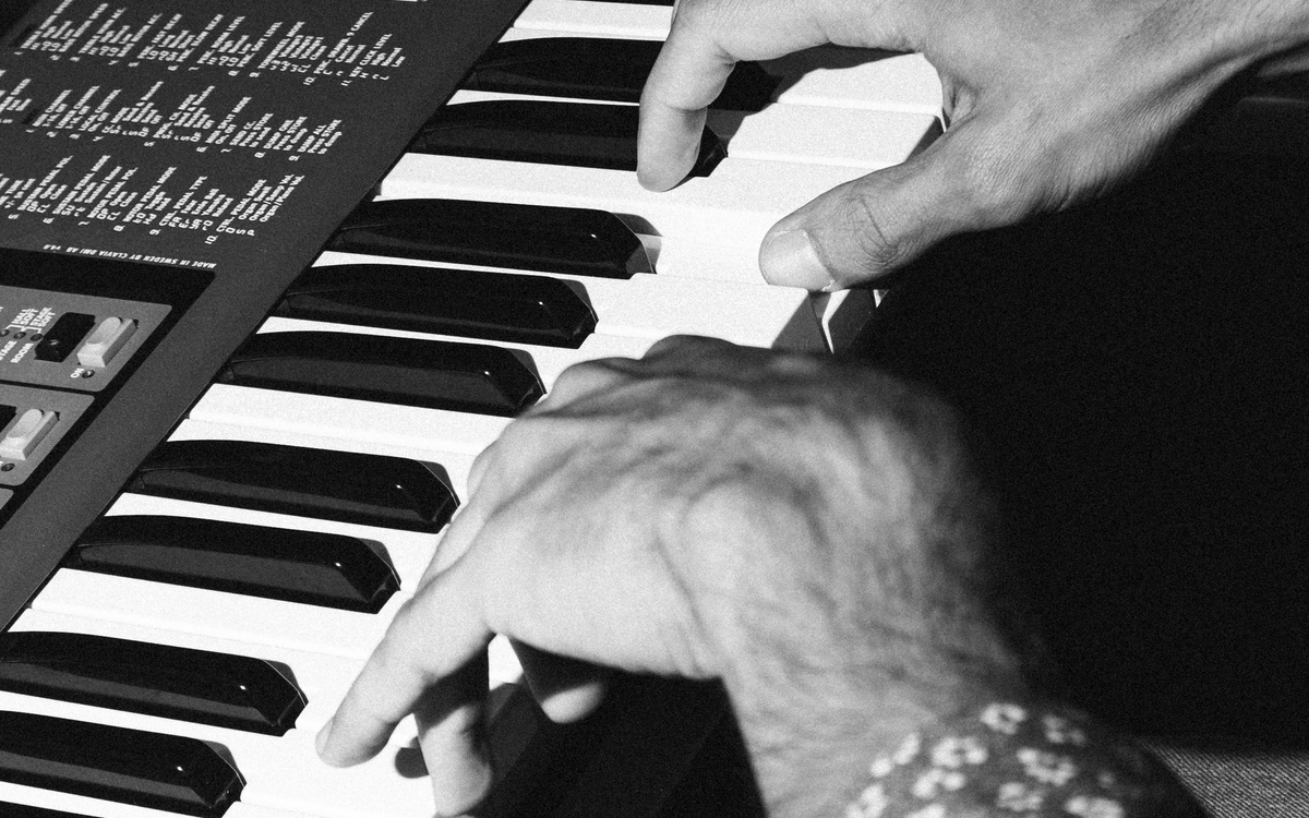 États sensibles #2 — Performance de peinture live & piano improvisé