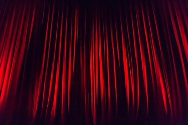 Théâtre représentation de Previously par la Compagnie Presque Célèbre