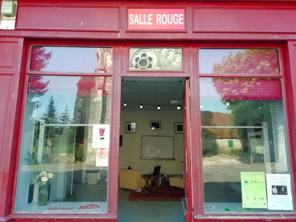Saison des Expositions à la Salle Rouge