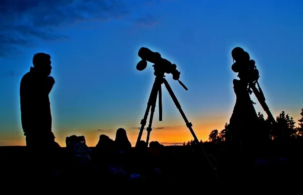 SORTIES INITIATION À L'ASTRONOMIE