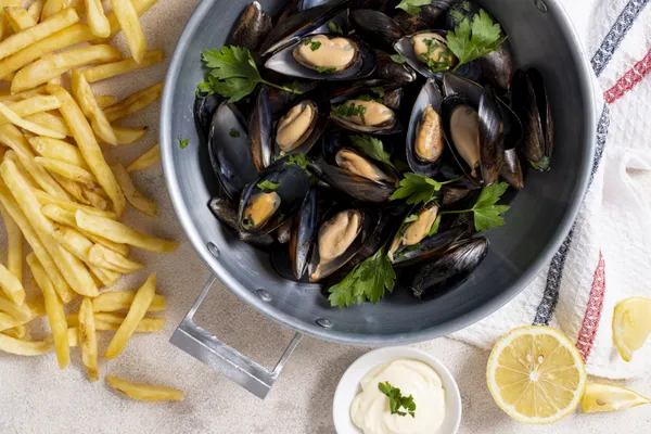 SOIRÉE MOULES FRITES À VOLONTÉ