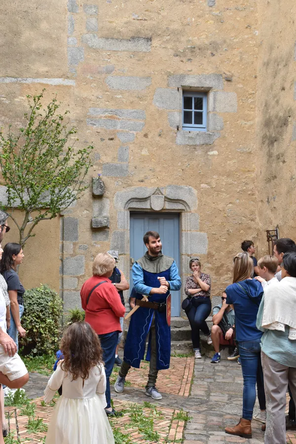 Spéciale Octobre Rose : visite guidée costumée "Le Moyen-Age, une époque singulière"