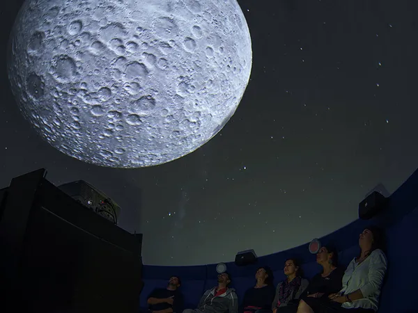 Planétarium et veillée astronomie
