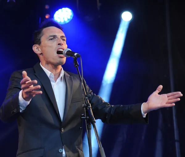 Arnaud Askoy chante Brel