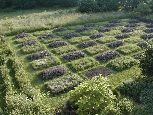 Promenade-découverte au jardin d'hélys-oeuvre