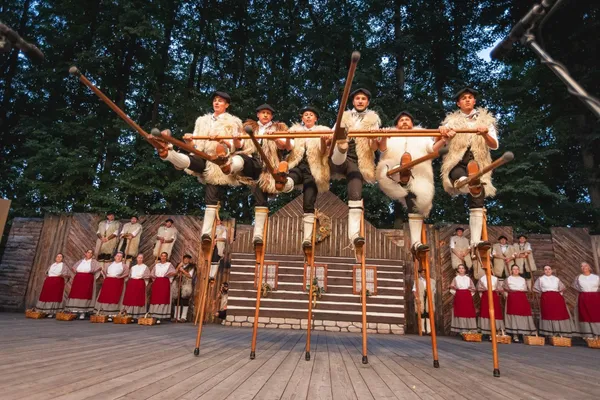 Spectacle folklore - Lous Crabots