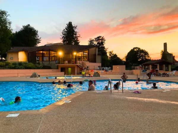 Nocturnes à la piscine
