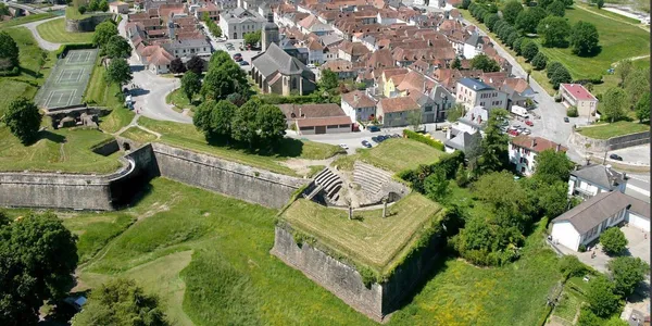 Visite commentée : La cité fortifiée imprenable !