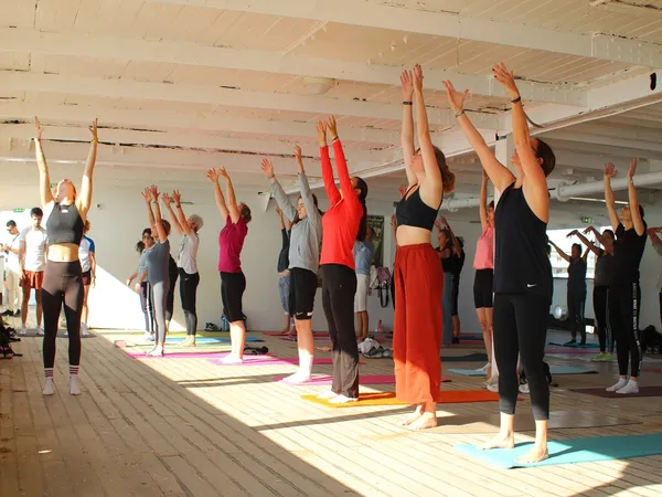 YOGA ÉNERGIE
