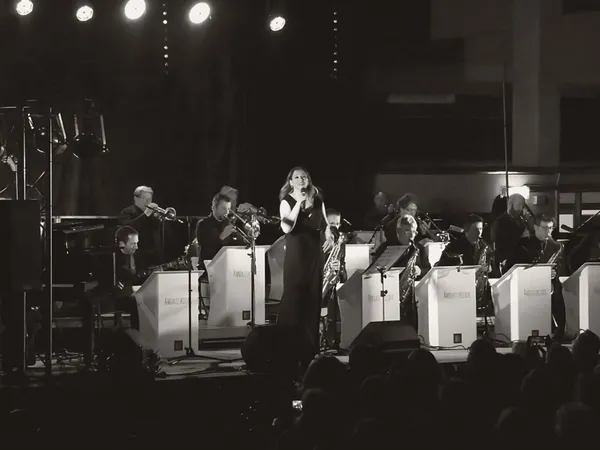 JAZZ À JUHÈGUES AVEC SWING AMBASSADOR