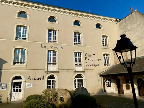 Exposition de peintures et sculptures