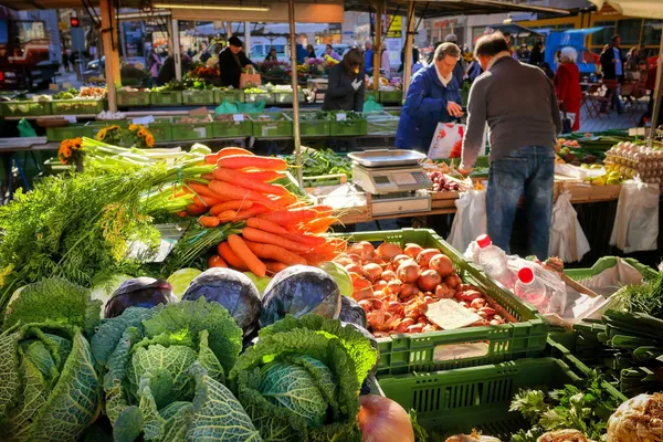 Marché de Saint Maurice Sur Fessard