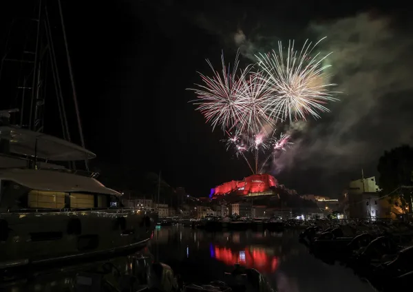 FEU D'ARTIFICE AVEC CONCERT : FÊTE NATIONALE