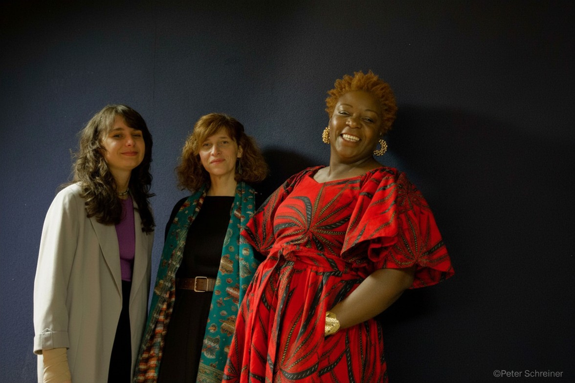 Mounam sings Nina Simone