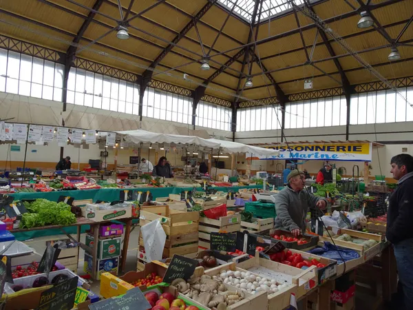 Marché / Villeneuve-sur-Yonne