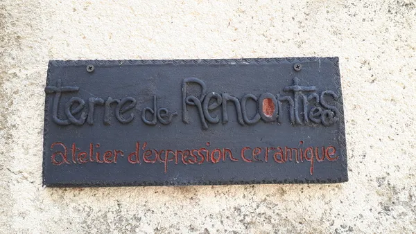 Atelier avec l'argile pour promouvoir l’art céramique : Terres de Rencontres