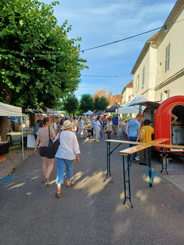 Marché nocturne
