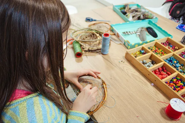 Atelier des Savoir-Faire - Graines d'artisans : Fabrication attrape-rêves