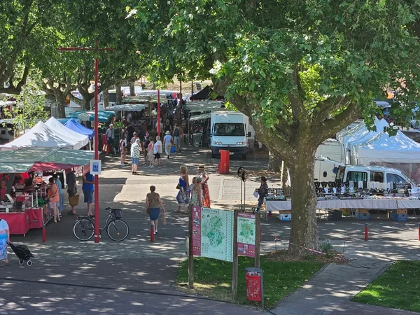 Marché hebdomadaire