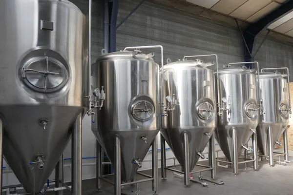 Dans les coulisses de l'industrie : brasserie artisanale Autre Monde