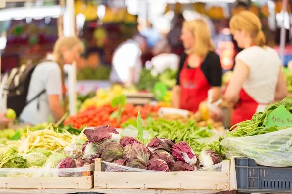 Marché hebdomadaire à Brazey-en Plaine
